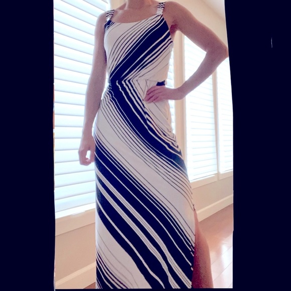 White House Black Market Dresses & Skirts - 🥰 EUC WHBM Striped Maxi Dress